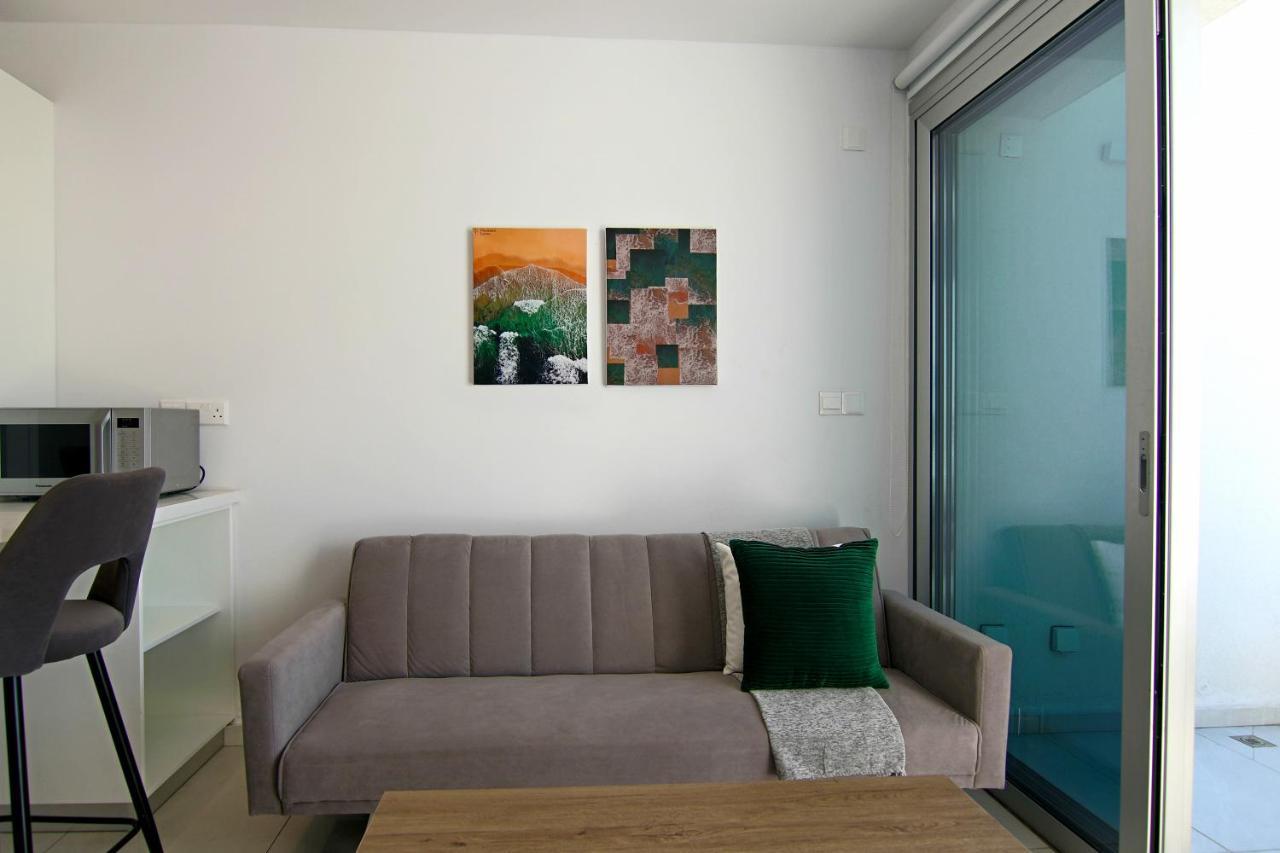 Ferienwohnung Phaedrus Living - Seaside Executive Flat Harbour 203 Paphos Exterior foto